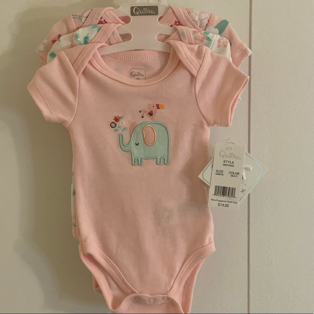 Quilted adorable baby set, NWT